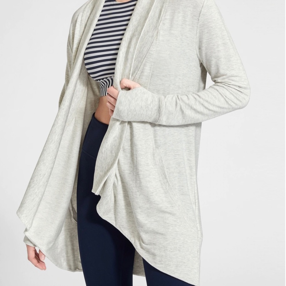 Special - Black and gray Pranayama wraps from Athleta.